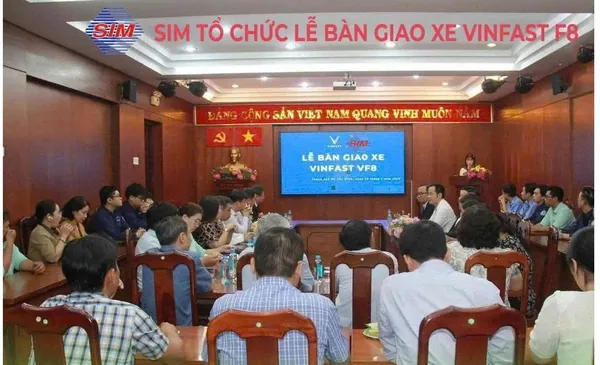 Hội trường buổi lễ bàn giao xe phục vụ đào tạo