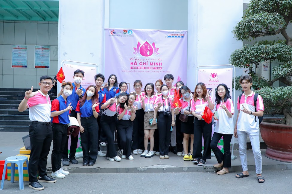 Hội Sinh Viên Và Các Hoạt Động Ngoại Khóa Sôi Động